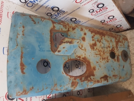 Ford 10 Series 7710, 6710 Bonnet Hood Panel 5 Holes, E1nn16a724aa, D8nn16a724ba - Kerudung untuk Traktor: gambar 1 Ford 10 Series 7710, 6710 Bonnet Hood Panel 5 Holes, E1nn16a724aa, D8nn16a724ba - Kerudung untuk Traktor: gambar 1