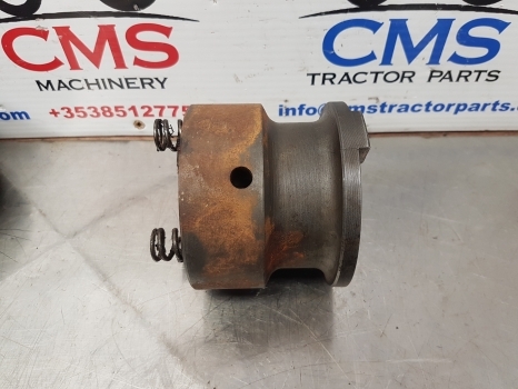 Ford 10 Series 7810 Fwd Dropbox Clutch Coupling Car120891, 83957939, Car120891gv - Penularan untuk Traktor: gambar 2 Ford 10 Series 7810 Fwd Dropbox Clutch Coupling Car120891, 83957939, Car120891gv - Penularan untuk Traktor: gambar 2