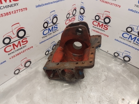 Ford 10 Series 8210, 7810 Fwd Dropbox Housing Car122553, Car122554, 18841 - Penularan untuk Traktor: gambar 2 Ford 10 Series 8210, 7810 Fwd Dropbox Housing Car122553, Car122554, 18841 - Penularan untuk Traktor: gambar 2