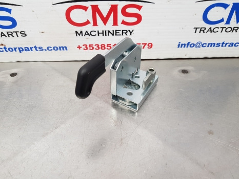 Ford 10 Series, David Brown, Deutz Door Lock Lh 87639168, E3nn94264a27aa - Pintu dan bagian: gambar 4 Ford 10 Series, David Brown, Deutz Door Lock Lh 87639168, E3nn94264a27aa - Pintu dan bagian: gambar 4