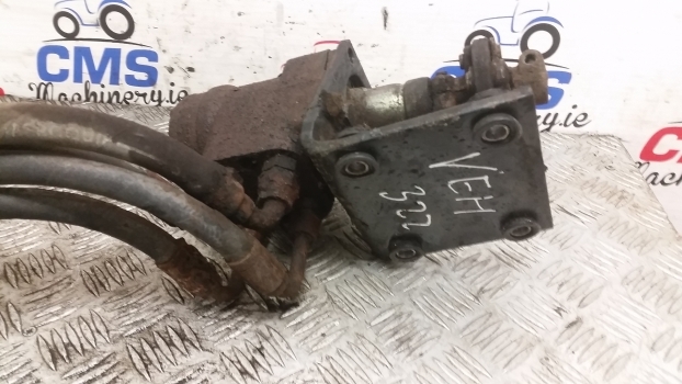Ford 30, 10 S 4630 Danfoss Steering Motor Valve 83986295, E9223a244ba, 150n1260 - Pengemudian untuk Traktor: gambar 3 Ford 30, 10 S 4630 Danfoss Steering Motor Valve 83986295, E9223a244ba, 150n1260 - Pengemudian untuk Traktor: gambar 3
