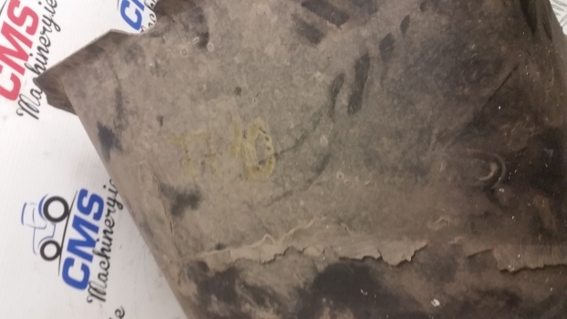 Ford 6710, 7710 Radiator Cowling E5nn8146ba, E5nn8146da - Sistem pendingin untuk Traktor: gambar 5 Ford 6710, 7710 Radiator Cowling E5nn8146ba, E5nn8146da - Sistem pendingin untuk Traktor: gambar 5