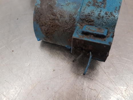 Ford 7840 Rear Differential Actuator Coupling F0nn2n456ae, F0nn2n456af, 82014572 - Gigi diferensial untuk Traktor: gambar 4 Ford 7840 Rear Differential Actuator Coupling F0nn2n456ae, F0nn2n456af, 82014572 - Gigi diferensial untuk Traktor: gambar 4