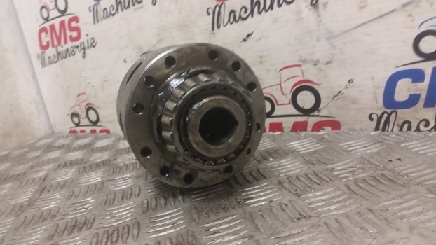 Ford 8340, 10, 40, Lb, Tlb Front Axle Differential Box Assy 9968055, 85827068 - Gigi diferensial untuk Traktor: gambar 5 Ford 8340, 10, 40, Lb, Tlb Front Axle Differential Box Assy 9968055, 85827068 - Gigi diferensial untuk Traktor: gambar 5