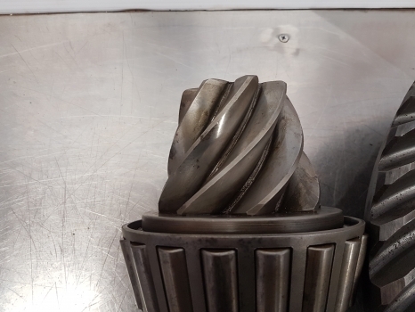 Ford New 8630, Tw15, Tw25 Rear Axle Bevel Gear Differential E9nn4209aa, 83977187 - Gigi diferensial untuk Traktor: gambar 5 Ford New 8630, Tw15, Tw25 Rear Axle Bevel Gear Differential E9nn4209aa, 83977187 - Gigi diferensial untuk Traktor: gambar 5