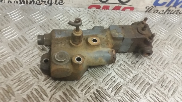 Ford New Holland 7840 40 And Ts Series Trailer Brake Valve 81874969, 1535108113 - Katup rem untuk Traktor: gambar 3 Ford New Holland 7840 40 And Ts Series Trailer Brake Valve 81874969, 1535108113 - Katup rem untuk Traktor: gambar 3