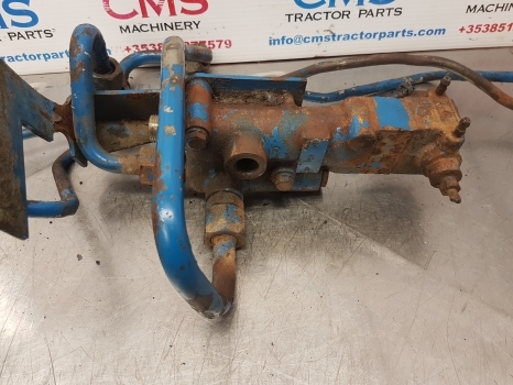 Ford New Holland 7840 Hydraulic Brake Valve F0nn2n073bd, 81874968, F0nn2n270aa - Katup rem untuk Traktor: gambar 2 Ford New Holland 7840 Hydraulic Brake Valve F0nn2n073bd, 81874968, F0nn2n270aa - Katup rem untuk Traktor: gambar 2