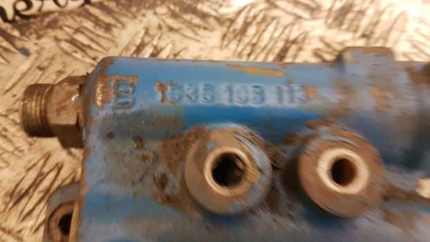 Ford, New Holland 8340, Ts Trailer Brake Valve Distributor 81874969, 1535108113 - Katup rem untuk Traktor: gambar 3 Ford, New Holland 8340, Ts Trailer Brake Valve Distributor 81874969, 1535108113 - Katup rem untuk Traktor: gambar 3