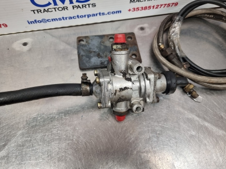 Ford New Holland Reifenfullen Control Valve Assy Reifenfullen - Hidrolika: gambar 5 Ford New Holland Reifenfullen Control Valve Assy Reifenfullen - Hidrolika: gambar 5
