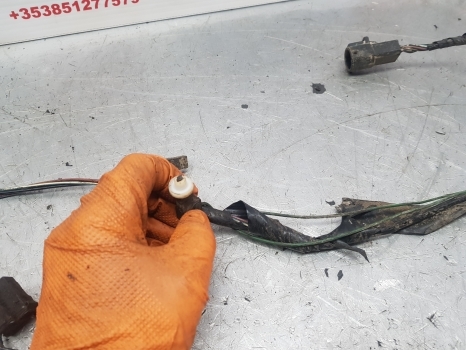 Ford New Holland Ts, 40 Series 8240 Front Head Lamp Wiring Loom F0nn13n054aa - Kabel/ Kawat harness untuk Traktor: gambar 5 Ford New Holland Ts, 40 Series 8240 Front Head Lamp Wiring Loom F0nn13n054aa - Kabel/ Kawat harness untuk Traktor: gambar 5