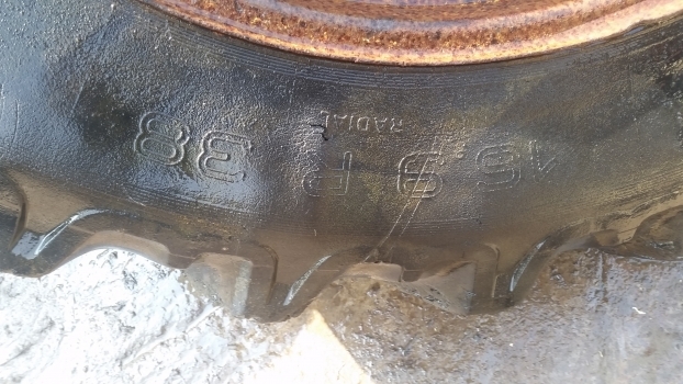 Ford Rear Wheel And Tyre 16.9-38. Please Check By The Photos. - Roda untuk Traktor: gambar 3 Ford Rear Wheel And Tyre 16.9-38. Please Check By The Photos. - Roda untuk Traktor: gambar 3