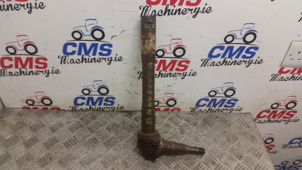 Ford Steering Spindle 4610, 532, 4600, 3610, 2810, 2310 83905486, D4nn3106a - Pengemudian: gambar 4 Ford Steering Spindle 4610, 532, 4600, 3610, 2810, 2310 83905486, D4nn3106a - Pengemudian: gambar 4