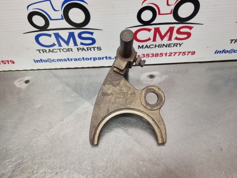 Ford Tw5, Tw15, Tw20, Tw25, Tw30, 8530 Transmission Selector Fork D8nn7n362aa - Penularan: gambar 1 Ford Tw5, Tw15, Tw20, Tw25, Tw30, 8530 Transmission Selector Fork D8nn7n362aa - Penularan: gambar 1