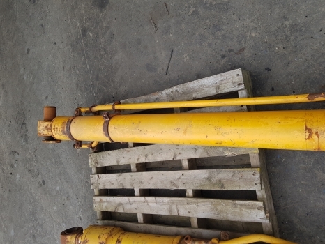 Hyundai 160lc7, R180lc7, R160lc7a Hydraulic Boom Arm Ram Cylinder 31n5-50131 - Silinder hidrolik untuk Traktor: gambar 2 Hyundai 160lc7, R180lc7, R160lc7a Hydraulic Boom Arm Ram Cylinder 31n5-50131 - Silinder hidrolik untuk Traktor: gambar 2