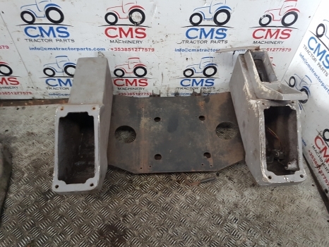 Hyundai Robex 130lc-3, R130lc3, R130w3 Control Panel Assy 71e6-25032, 71e6-25012 - Kabin dan interior untuk Traktor: gambar 1 Hyundai Robex 130lc-3, R130lc3, R130w3 Control Panel Assy 71e6-25032, 71e6-25012 - Kabin dan interior untuk Traktor: gambar 1