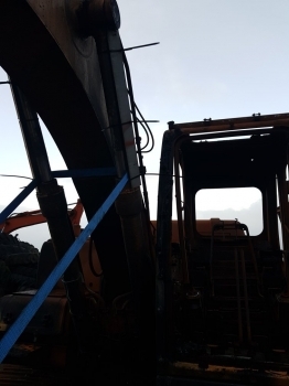 Hyundai Robex R140lc-9a Lift Cylinder Ram Rhs 31q4-50121 - Silinder hidrolik untuk Ekskavator: gambar 1 Hyundai Robex R140lc-9a Lift Cylinder Ram Rhs 31q4-50121 - Silinder hidrolik untuk Ekskavator: gambar 1