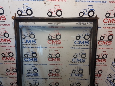 Jcb 3cx Sitemaster Rear Window Frame With Glass 121/07000, 92606001, 657/00018 - Jendela dan bagian untuk Backhoe loader: gambar 4 Jcb 3cx Sitemaster Rear Window Frame With Glass 121/07000, 92606001, 657/00018 - Jendela dan bagian untuk Backhoe loader: gambar 4