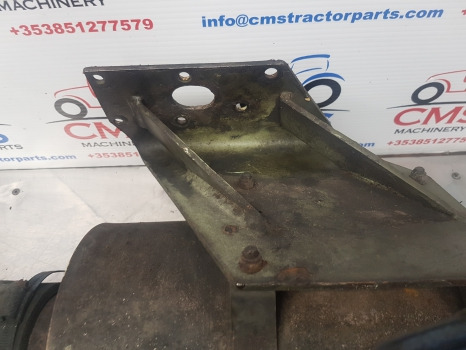 Jcb 410m, Perkins 4.236, Lj50227 Air Cleaner Filter Box 32/205500, 259/35300 - Sistem pemasukan udara: gambar 5 Jcb 410m, Perkins 4.236, Lj50227 Air Cleaner Filter Box 32/205500, 259/35300 - Sistem pemasukan udara: gambar 5