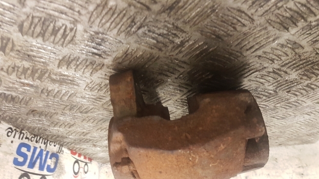 Jcb Fastrac 185-65 Front Axle Brake Calliper 15/920062, 15/920366, 477/58500 - Kaliper rem untuk Traktor: gambar 2 Jcb Fastrac 185-65 Front Axle Brake Calliper 15/920062, 15/920366, 477/58500 - Kaliper rem untuk Traktor: gambar 2