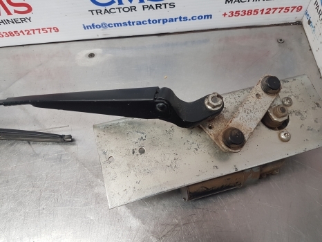 John Deere 6115m, 6m Series, Wipper Motor Assy Al215734, Al207086, Al153660 - Wiper untuk Traktor: gambar 5 John Deere 6115m, 6m Series, Wipper Motor Assy Al215734, Al207086, Al153660 - Wiper untuk Traktor: gambar 5