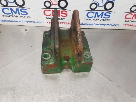 John Deere 6215r, 6175m, 6190m, 6175r, 6190rtop Link Bracket L211482 - Penangguhan: gambar 1 John Deere 6215r, 6175m, 6190m, 6175r, 6190rtop Link Bracket L211482 - Penangguhan: gambar 1