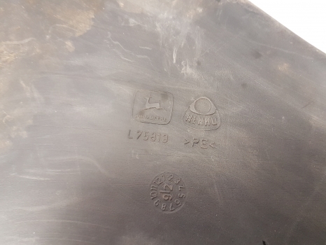 John Deere 6610, 6410, 6200, 6300, 6400, 6500, 6110 Air Duct Pipe Lhs L75819 - Pemanasan/ Ventilasi untuk Traktor: gambar 4 John Deere 6610, 6410, 6200, 6300, 6400, 6500, 6110 Air Duct Pipe Lhs L75819 - Pemanasan/ Ventilasi untuk Traktor: gambar 4