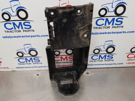 John Deere 6r 185, 6r, 6m Series, Reservoir Holder L220904 - Wiper: gambar 4 John Deere 6r 185, 6r, 6m Series, Reservoir Holder L220904 - Wiper: gambar 4