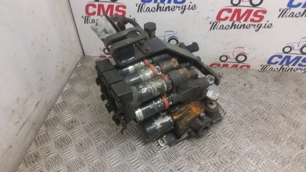 Landini Mythos Series Mythos 115 Spool Valve Valves Assembly - Katup hidrolik untuk Traktor: gambar 3 Landini Mythos Series Mythos 115 Spool Valve Valves Assembly - Katup hidrolik untuk Traktor: gambar 3