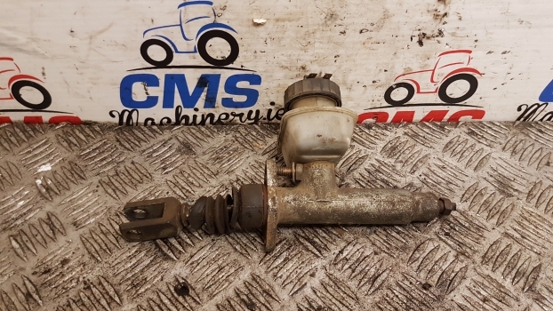 Landini Mythos Tdi 115 Clutch Master Cylinder 3558552m91 - Silinder kopling untuk Traktor: gambar 4 Landini Mythos Tdi 115 Clutch Master Cylinder 3558552m91 - Silinder kopling untuk Traktor: gambar 4