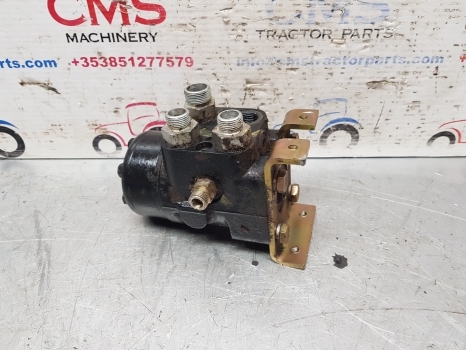 Manitou Mlt634-120lsu Steering Motor Orbital Unit 150-3134, Ospc200ls, 167d3713 - Pengemudian untuk Telehandler: gambar 1 Manitou Mlt634-120lsu Steering Motor Orbital Unit 150-3134, Ospc200ls, 167d3713 - Pengemudian untuk Telehandler: gambar 1