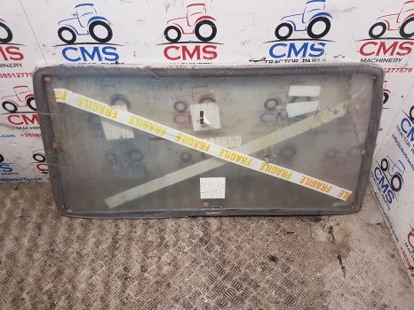 Massey Ferguson 300, 350, 375, 390, 398, 399 Cab Glass Rear Window 3477716m1 - Jendela dan bagian untuk Traktor: gambar 2 Massey Ferguson 300, 350, 375, 390, 398, 399 Cab Glass Rear Window 3477716m1 - Jendela dan bagian untuk Traktor: gambar 2