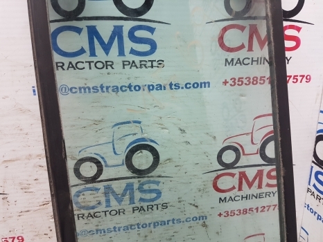 Massey Ferguson 600 Series 690 Cab Knee Glass With Lhs Seal Tg1250, 3301881m1 - Jendela dan bagian untuk Traktor: gambar 3 Massey Ferguson 600 Series 690 Cab Knee Glass With Lhs Seal Tg1250, 3301881m1 - Jendela dan bagian untuk Traktor: gambar 3