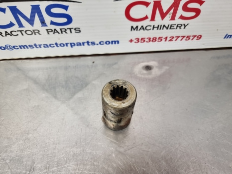 Massey Ferguson 698t, 675, 690, 1004, Steering Coupling 1680354m2 - Pengemudian: gambar 2 Massey Ferguson 698t, 675, 690, 1004, Steering Coupling 1680354m2 - Pengemudian: gambar 2