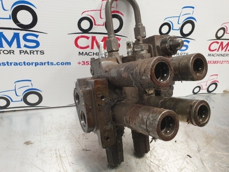 Massey Ferguson Hydraulic Spool Valves 3616205m91, 3582523m1, 3582517m1 - Katup hidrolik untuk Traktor: gambar 2 Massey Ferguson Hydraulic Spool Valves 3616205m91, 3582523m1, 3582517m1 - Katup hidrolik untuk Traktor: gambar 2