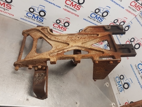 Mccormick Mc115, Mc95, Mc105 Bonnet, Hood Support 358001a1, 706569a2, 704107a2 - Kerudung untuk Traktor: gambar 4 Mccormick Mc115, Mc95, Mc105 Bonnet, Hood Support 358001a1, 706569a2, 704107a2 - Kerudung untuk Traktor: gambar 4