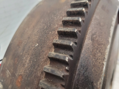 New Holland Case Tm, Mxm Ser Tm155 Flywheel Assy 82003751, 82001276, 82003745 - Roda gila: gambar 4 New Holland Case Tm, Mxm Ser Tm155 Flywheel Assy 82003751, 82001276, 82003745 - Roda gila: gambar 4