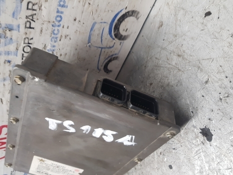 New Holland Case Tsa, Mxu Series Tranmission Control Edc Ecu 87314121, 51562982 - ECU untuk Traktor: gambar 4 New Holland Case Tsa, Mxu Series Tranmission Control Edc Ecu 87314121, 51562982 - ECU untuk Traktor: gambar 4