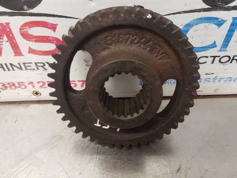 New Holland Fiat 60, M, F, Tm Series Tm125 Hydraulic Pump Drive Gear 45t 5167244 - Pompa hidrolik: gambar 2 New Holland Fiat 60, M, F, Tm Series Tm125 Hydraulic Pump Drive Gear 45t 5167244 - Pompa hidrolik: gambar 2