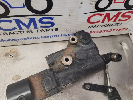 New Holland T5.110, T5.120, T5.130 Trailer Brake Valve 47566037, R917009740 - Bagian Rem: gambar 4 New Holland T5.110, T5.120, T5.130 Trailer Brake Valve 47566037, R917009740 - Bagian Rem: gambar 4