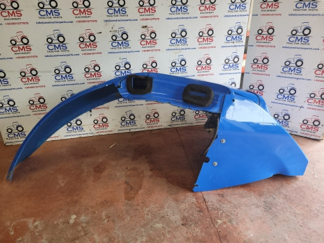 New Holland T5.95, T5.100, T5.110 Cab Rear Mudguard Fender Rhs 47455160, 47939350 - Spatbor: gambar 1 New Holland T5.95, T5.100, T5.110 Cab Rear Mudguard Fender Rhs 47455160, 47939350 - Spatbor: gambar 1