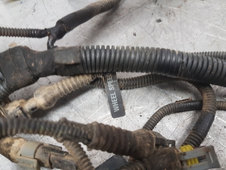 New Holland T5.95, T5.105, T5.115 Transmission Back End Wiring Loom 47398405 - Kabel/ Kawat harness untuk Traktor: gambar 5 New Holland T5.95, T5.105, T5.115 Transmission Back End Wiring Loom 47398405 - Kabel/ Kawat harness untuk Traktor: gambar 5