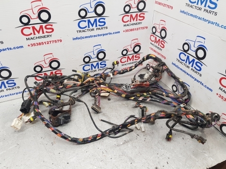 New Holland T5.95, T5.105, T5.115 Wiring Loom, Fuse Box 47778916 - Kabel/ Kawat harness untuk Traktor: gambar 1 New Holland T5.95, T5.105, T5.115 Wiring Loom, Fuse Box 47778916 - Kabel/ Kawat harness untuk Traktor: gambar 1