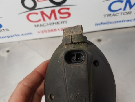New Holland T5.95, T5, T4 Work Lamp Rhs 84279202 - Cahaya/ Pencahayaan untuk Traktor: gambar 3 New Holland T5.95, T5, T4 Work Lamp Rhs 84279202 - Cahaya/ Pencahayaan untuk Traktor: gambar 3