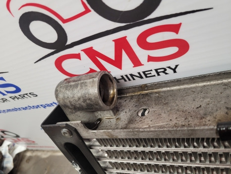 New Holland T6.160, T6.180 Case Maxxum 125, 155, 150 Oil Cooler 47645195 - Radiator: gambar 5 New Holland T6.160, T6.180 Case Maxxum 125, 155, 150 Oil Cooler 47645195 - Radiator: gambar 5