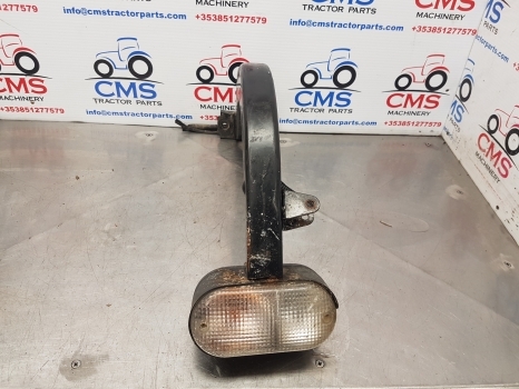 New Holland T6.180, Case Maxxum 115 Front Indicator Light Support Rhs 47705340 - Cahaya/ Pencahayaan untuk Traktor: gambar 1 New Holland T6.180, Case Maxxum 115 Front Indicator Light Support Rhs 47705340 - Cahaya/ Pencahayaan untuk Traktor: gambar 1