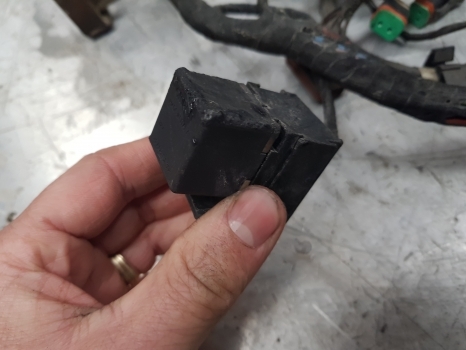 New Holland T6.180 T6, T7 Cab Roof Wiring Loom 47880413, 47754459, 47915892 - Kabel/ Kawat harness untuk Traktor: gambar 4 New Holland T6.180 T6, T7 Cab Roof Wiring Loom 47880413, 47754459, 47915892 - Kabel/ Kawat harness untuk Traktor: gambar 4