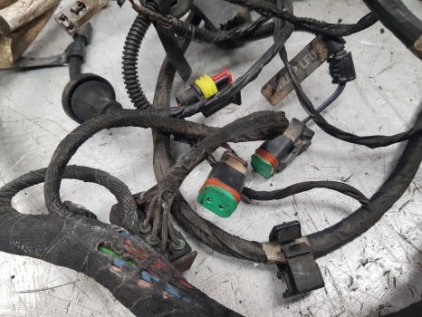 New Holland T6.180 T6, T7 Cab Roof Wiring Loom 47880413, 47754459, 47915892 - Kabel/ Kawat harness untuk Traktor: gambar 5 New Holland T6.180 T6, T7 Cab Roof Wiring Loom 47880413, 47754459, 47915892 - Kabel/ Kawat harness untuk Traktor: gambar 5