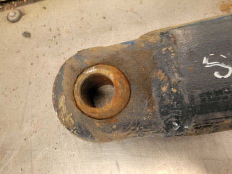 New Holland T6010, T6020, T6050, Ts100a Delta Lift Arm Rhs Mdc 5192283 - Penangguhan: gambar 2 New Holland T6010, T6020, T6050, Ts100a Delta Lift Arm Rhs Mdc 5192283 - Penangguhan: gambar 2