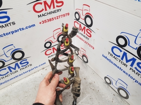 New Holland T7.200 Frame Under Cab Range Command Transmission Wiring Loom - Kabel/ Kawat harness untuk Traktor: gambar 5 New Holland T7.200 Frame Under Cab Range Command Transmission Wiring Loom - Kabel/ Kawat harness untuk Traktor: gambar 5