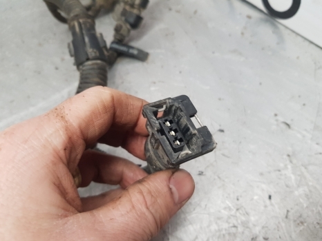 New Holland T7.200 Frame Under Cab Range Command Transmission Wiring Loom - Kabel/ Kawat harness untuk Traktor: gambar 4 New Holland T7.200 Frame Under Cab Range Command Transmission Wiring Loom - Kabel/ Kawat harness untuk Traktor: gambar 4